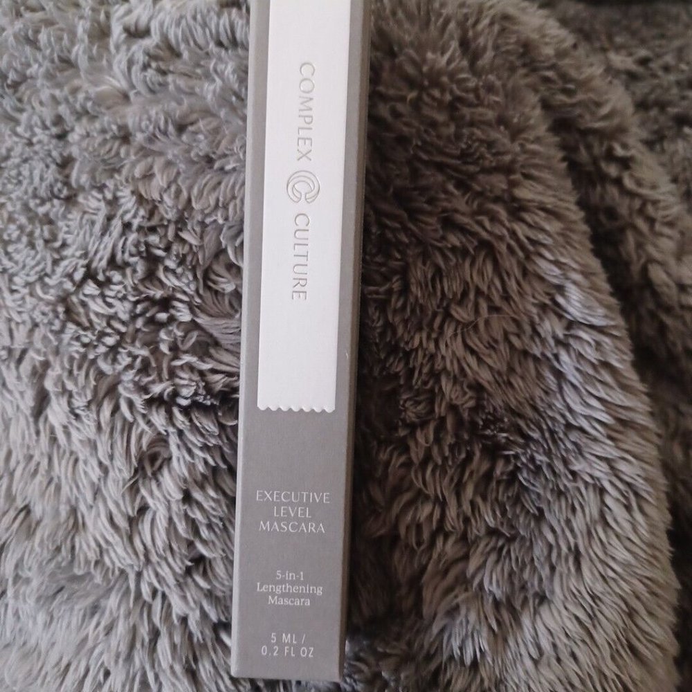 COMPLEX CULTURE EXECUTIVE LEVEL MASCARA (NIB/Full Size .2oz)